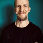 Tomáš Mészároš, vzťahový kouč a člen komunity Lifemaxxeri